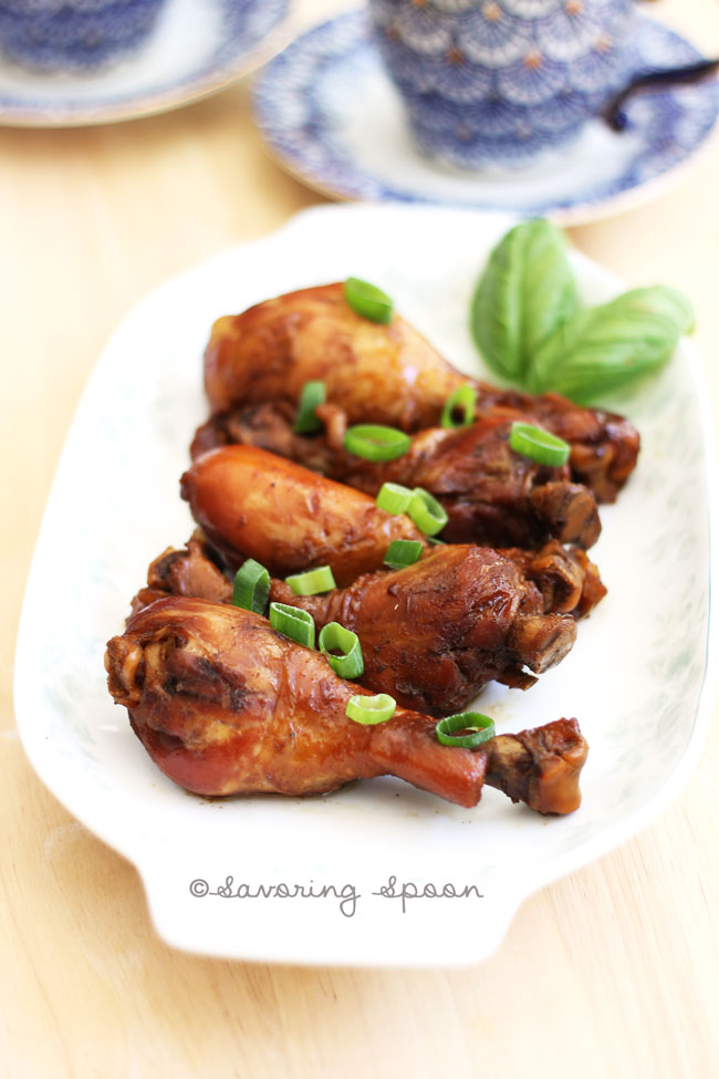 sticky soy sauce chicken ~ www.savoringspoon.com